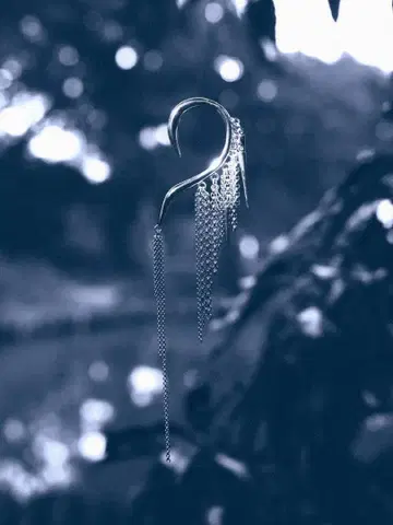 chain ear cuff