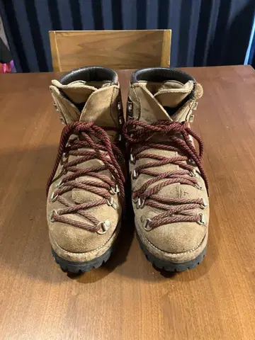 DANNER 마운틴 라이트 백스킨 24cm