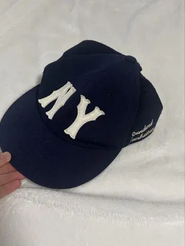 NY 로고 캡 네이비