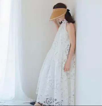 Acka flower lace dress