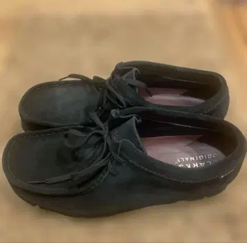 Clarks GORE-TEX 왈라비 블랙 스웨이드