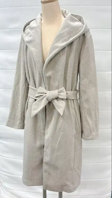 ZARA 후드 부착 가운 코트 울 코트 사이즈 L 베이지 계열