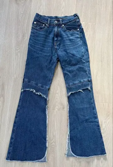 EMODA 부츠컷 데님 플레어 데님 다크 블루