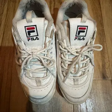FILA 화이트 스니커즈 24cm
