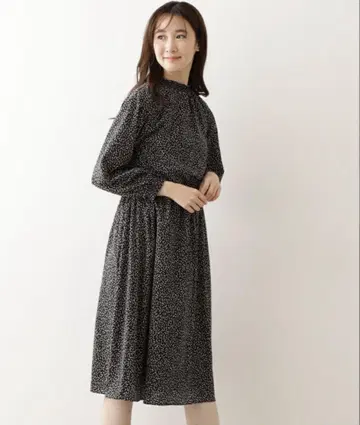 세탁 가능한 프티 플라워 셔링 원피스