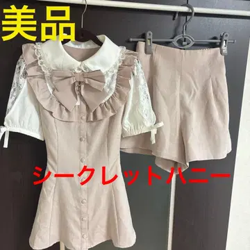 새상품급 시크릿허니 핑크 계열 베이지 프릴 옷깃 리본 포함 셋업