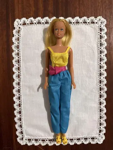 마리부 바비 빈티지 의상은 90년대