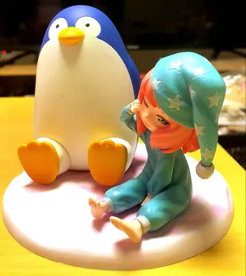 [ SPY x FAMILY ] 파자마 차림의 아냐와 커다란 펭귄 씨
