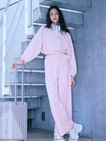 ROYAL PARTY 키라키라 로고 벨로아 셋업