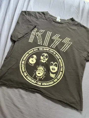 KISS 그래픽 T셔츠 M 사이즈
