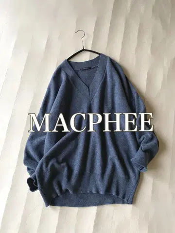 투모로우랜드 MACPHEE 울 100% V넥 니트