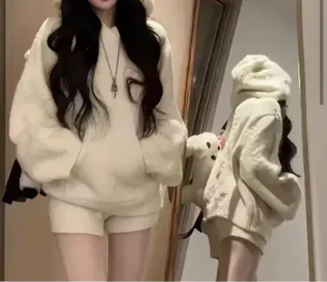 아이보리 플리스 후드티 숏팬츠 세트