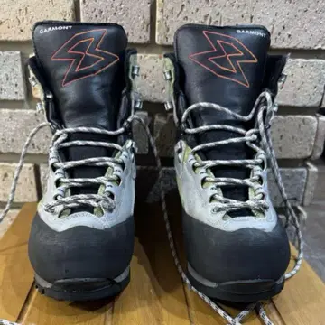 GARMONT(가르몬트) 타워플러스 GTX 42.5