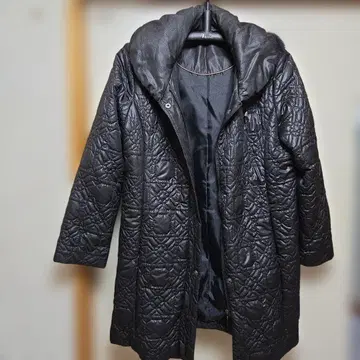 Nobile 블랙 퀼팅 롱 코트