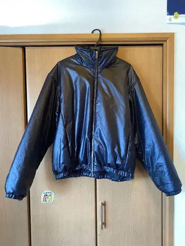 YOKE LEATHER-LIKE PUFFER BLOUSON 다운 자켓