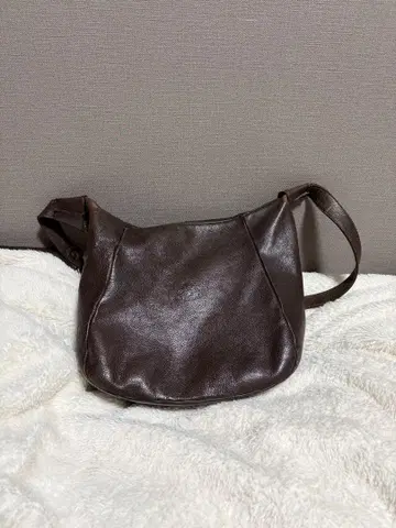 IL BISONTE 다크 브라운 가죽 숄더백