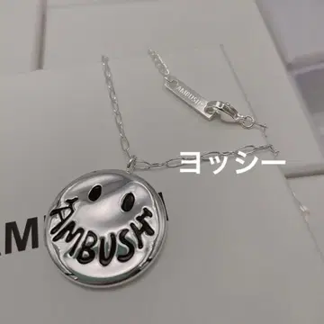 AMBUSH 스마일리 페이스 목걸이