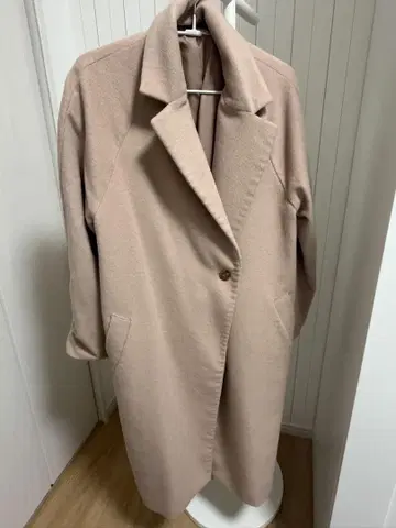 UNIQLO 핑크 베이지 롱 코트 울 소재