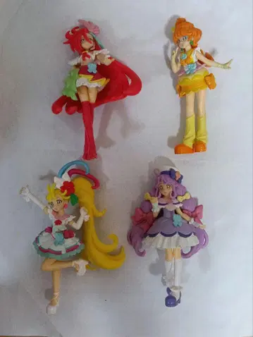 프리큐어 피규어 4체 세트