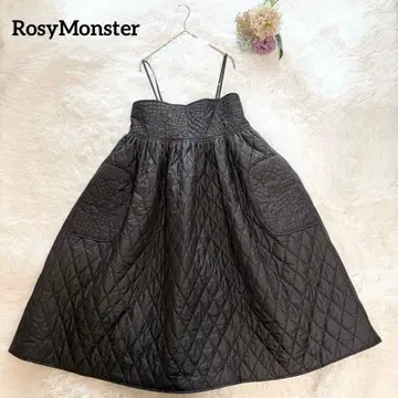 [ 로지몬스터 ] 인기 해피 모티브 퀼팅 원피스 블랙