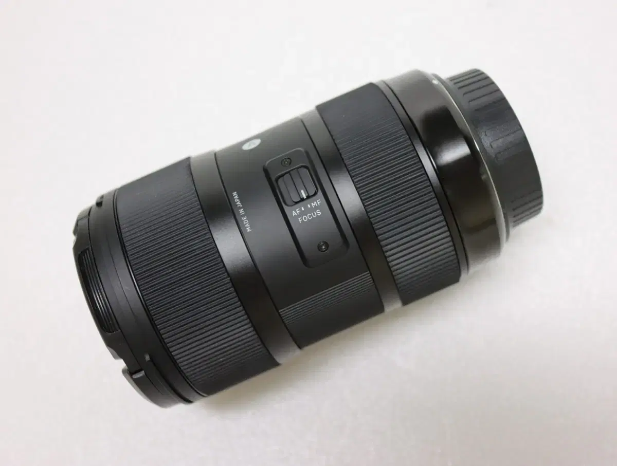 Sigma 18-35mm F1.8 DC <Canon Crop Body>