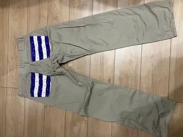 TOMMY 베이지 치노 팬츠