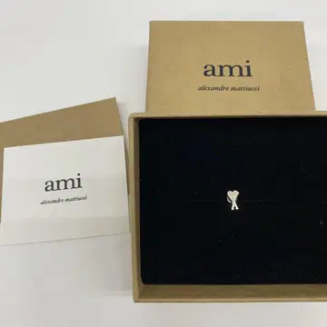 Ami 귀걸이 Alexandre Mattiussi 중고품