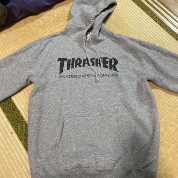 THRASHER 그레이 후드 부착 후드티