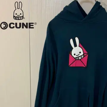 CUNE 후드티