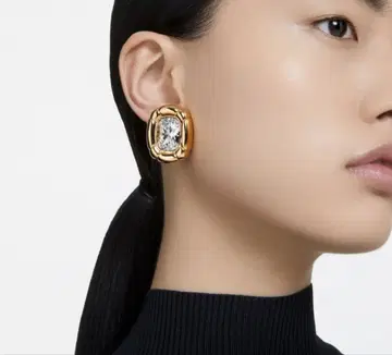 스와로브스키 Swarovski Dulcis 귀찌