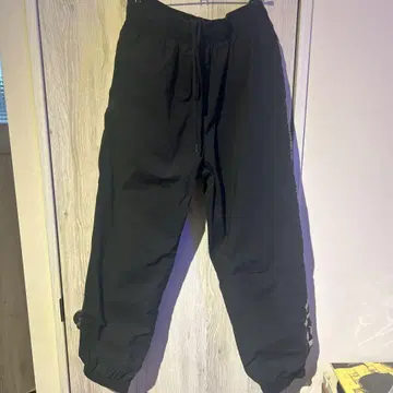leflah 블랙 나일론 와이드 팬츠