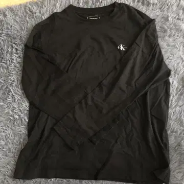 Calvin Klein Jeans 블랙 긴팔 T셔츠 L
