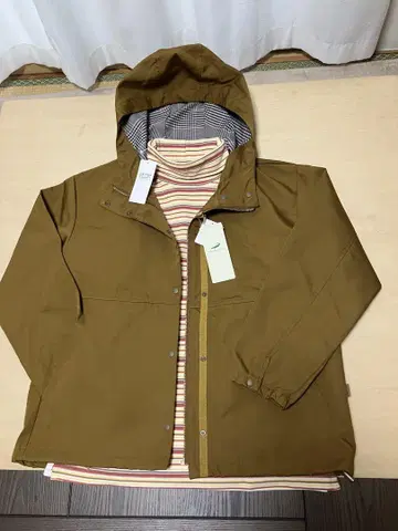 후드티와 터틀넥 티셔츠 2점(M)