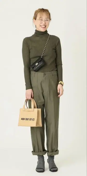 새상품 정가 이하*두지엠 클라세 베이커 밀리터리 팬츠*38*카키