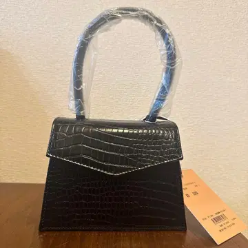 새상품 미사용 블랙 핸드백