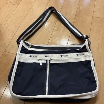 새상품 레스보 숄더백