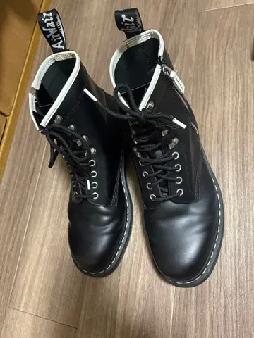 닥터마틴 28cm 가격 인하 협상 가능