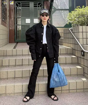 Holiday 데님 자켓 백 개더 포함
