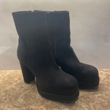 새상품급 블랙스 스웨이드 플랫폼 부츠 23.5cm