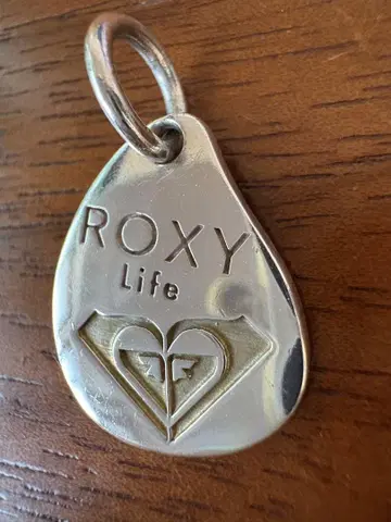 ROXY Life & Quiksilver Edition 목걸이