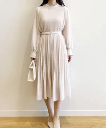 index 인덱스 기하 패턴 플리츠 원피스