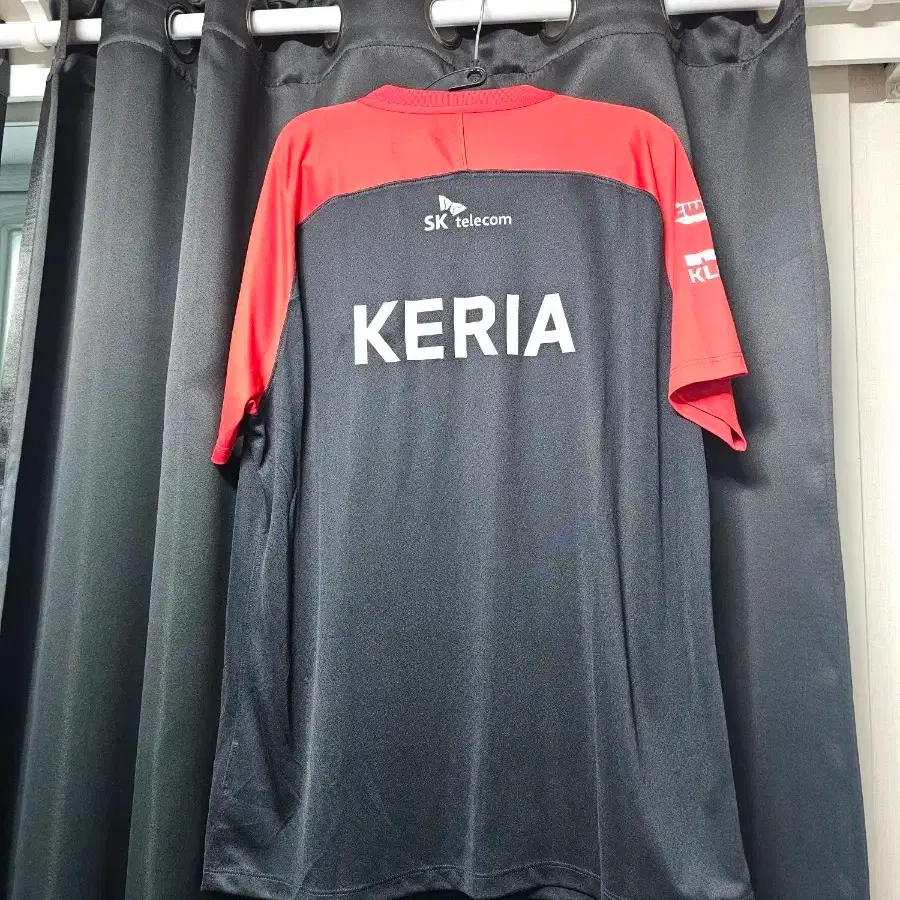 T1 Keria ユニフォーム T1 2022 Regular Season Uniform (XL) - Keria on Bunjang Global Site.
