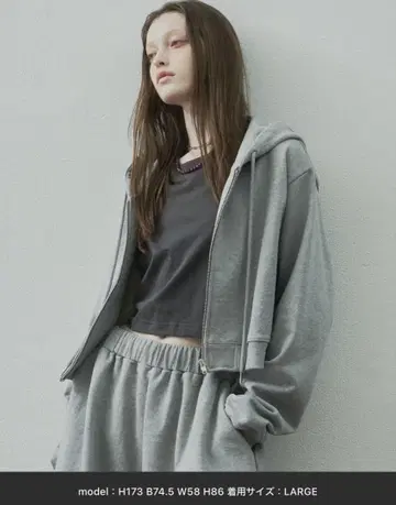 AIVER 헤비 웨이트 크롭 풀집업 후드티