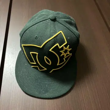 DC 로고 자수 그린 야구 모자