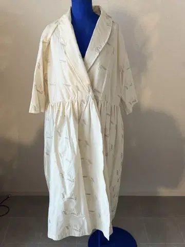 말 자수 면 소재 코트