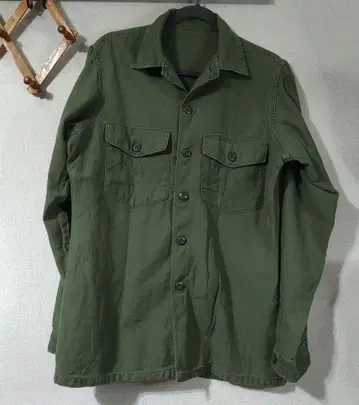 US ARMY OG-107 유틸리티 셔츠