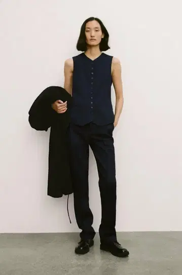 네이비 스트레이트 팬츠
