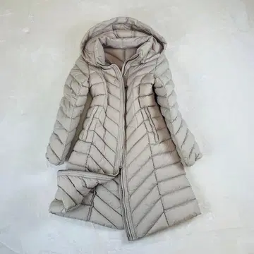 새상품급 LAUTREAMONT 로트레아몽 빅토리아 다운 롱 코트