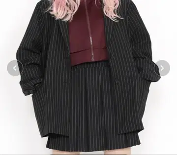 PUNYUS 스트라이프 오버 자켓 미니스커트 셋업 블랙