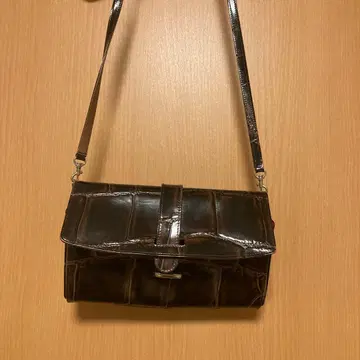 릴리 리얼마인드 가죽 숄더백